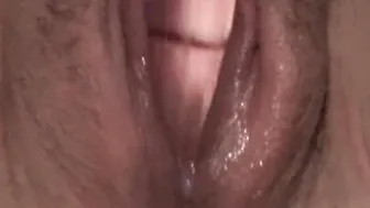 Thick and 9 months PREGNANT with creamy twat using her TOY