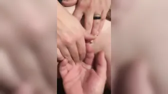 Gets finger fuck after shower