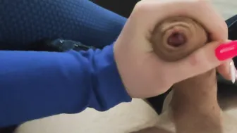 My best friends ex-wife jerk me off while I waiting for him