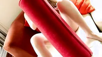 19 Yo Hot masturbating inside solo self satisfaction