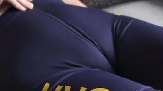 My Puffy Vagina Mound Turns In Cameltoe Inside These Tight