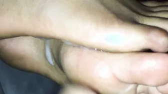 two cock 1 toes