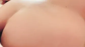 Amateur huge butt MILF anal sex into doggy