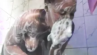 Black Soapy Tub