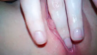 Finger Bang Leaking Vagina Close Up