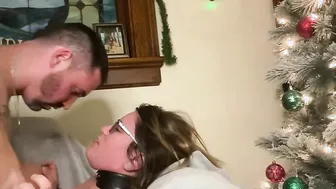 Gigantic ass mom plays with herself and getting plowed