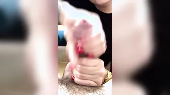 INCREDIBLE SEXY BLOW JOB FROM SPANISH BIMBOS
