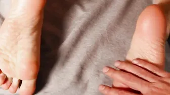The hottest butt on my step sister pov toes bondage masturbating with feet