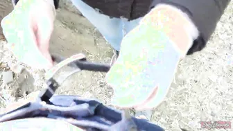 Young chick give a bj to her friend inside a