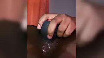 19 yo quickly plays with her self before parents come home