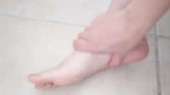 Massaging my toes