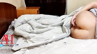 hoe into a tiny hotel after met with a fucker jerks off her twat inside bed