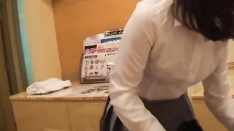 お淑やかなスタバ店員みなちゃん！第三弾！コスプレを着てトラブルありの生ハメ中出◯セッ◯ス！Part 01