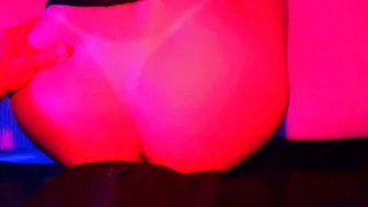 Fucking My Bombshell Friend at a House Party (Wet Cumshot)