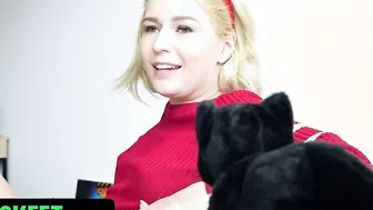 Great Blonde Teenage Witch Slides A Spell On Her bf