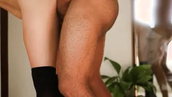 Ana Chaude | Plowed rough inside tights