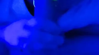 Comment porn video – Neon lips head denied cum inside mouth