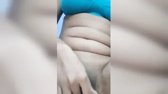 Finger Fuck my cunt