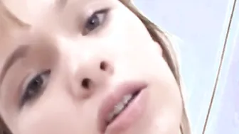 Adorable 19 yo solo skank masturbates