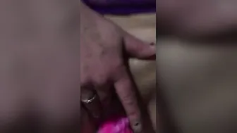 Amateur cougar uses unicorn sex toy to cum