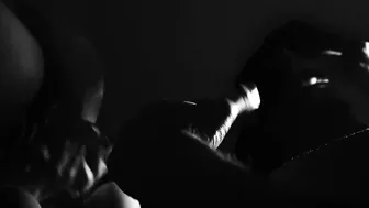 Porno artistique éthique et authentique. African Kiss productions présente Sally et Markus.