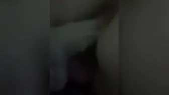Slender cougar gets snatch spread by gigantic vibrator