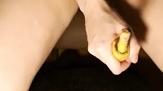 Blonde having fun with huge banana ;p