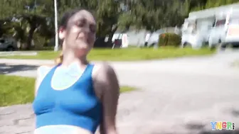 YNGR - 19 Year Older Wants To Experience All The