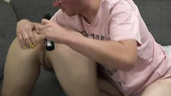 Höschen im Arsch und Sperma into der Fotze