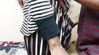 बीवी के बर्थडे के दिन फुल रोमांस सेक्स करा हिंदी आवाज में