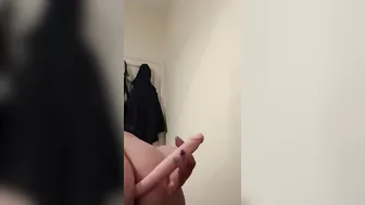 Masturbating bimbo sex toy inside booty