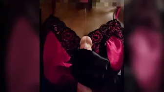 [Requested] Black Bombshell Offer A Hand Job While Wearing Satin Gloves