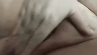 Milfs gigantic vagina: Fisting his cum inside me GIGANTIC SQUIRT