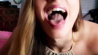 IRRESISTIBLE SEXUAL HAND JOB FROM MY HOTTIE CURVY NATURAL mistress