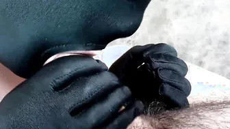 CUM ON BOOTY