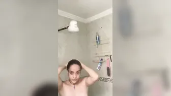 I take a very Hot and naughty shower if you want to view my complete and uncensored film subscribe t