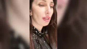 beauty cougar jerked off into the WC at a party and I was noticed