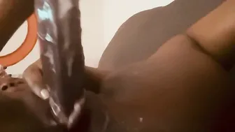 African Squirting Masturbation 