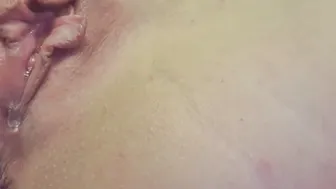 solo masturbate 18 year old | drippin dripping snatch