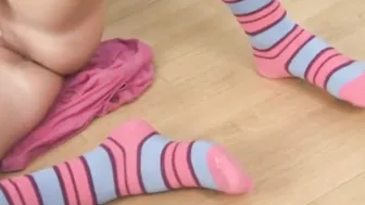 Solo 19 year old touches herself inside Cutie tights