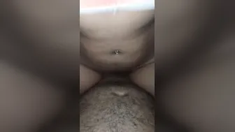 me cojo a mi novio y lo hago venirse me llena las manos de semen