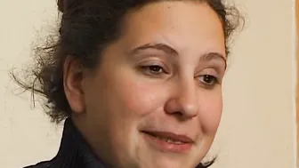 Dickes 18 Year Old besorgt es sich vor der Kamera
