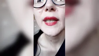 Féminisation suite je t insulte et te donne des ordres