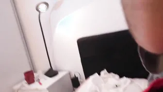 Suce la bite de mon copain pendant que je te baise salope 