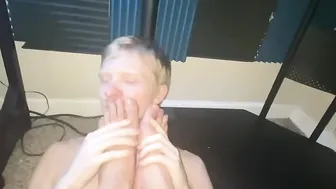 Daniel HAUSSER getting foot  dick worshipped