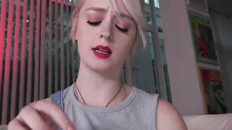 Bubble Ass hand job Cutie toying cunt before jerking point of view boyfriend