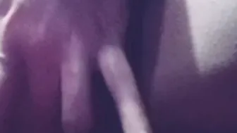 Me masturbó a escondidas en reunión