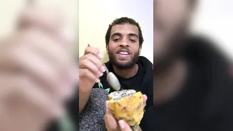 Twitter porn video – ROCK MERCURY Eats Yellow DRAGON FRUIT from imperfect foods