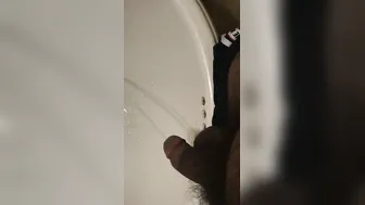 Piss inside the Wc Sink - ROCK MERCURY