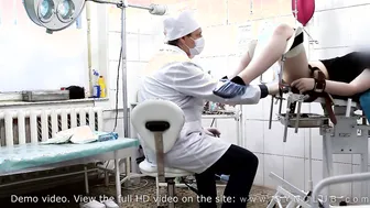 Voluptuous cunt with mouth on gyno exam